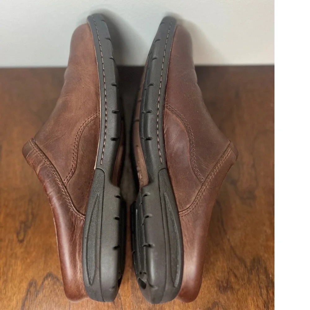 UGG Leather Clogs Mules Brown Slip On Shoes Men's Size 9.5 Comfort Fit